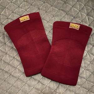 Brand new EXO light knee sleeves!